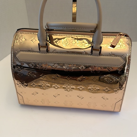 Michael Kors Kara metallic rose gold satchel. comes with card case. NWOT - Picture 3 of 11